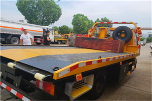 宜章附近拖车电话号码服务